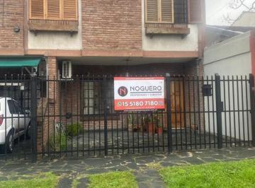 Casa · 90m² · 4 Ambientes · Casa Dúplex en Venta en Carapachay, Vicente López, G. B. a. Zona Norte