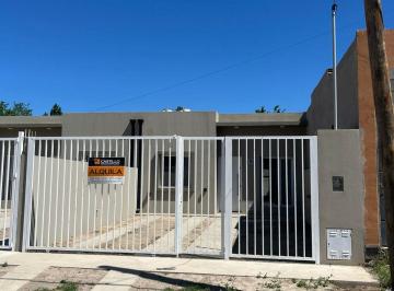 Departamento de 3 ambientes, Plottier · En Barrio Altos de Alberdi I de La Ciudad de Plottier, con Orientación Este, Alquilo Departamento.
