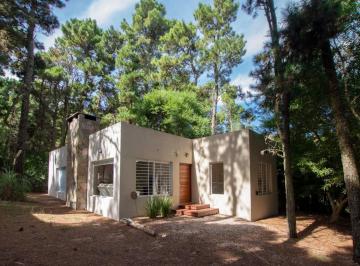 Casa · 90m² · 4 Ambientes · Casa con Tres Dorm. en El Corazon de Mar de Las Pampas