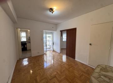 Departamento · 31m² · 2 Ambientes · Cómodo 2 Ambientes en Alquiler, Muy Luminoso y con Balcón Al Pulmón Abierto.