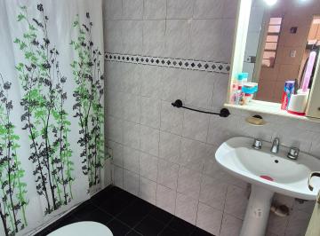 PH de 4 ambientes, Lanús · Venta PH Dueño Directo Buen Estado
