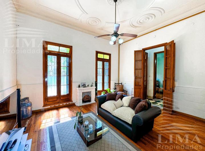 Casa · 280m² · 11 Ambientes