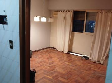 Departamento de 4 ambientes, Avellaneda · Departamento de 4 Amb en Muy Buen Estado