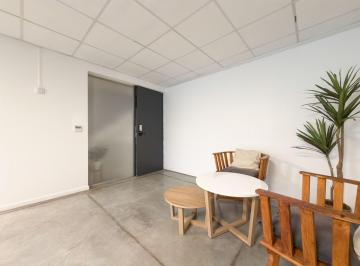 Oficina comercial · 100m² · 1 Cochera · Oficina Semicentrica en Alquiler Tandil