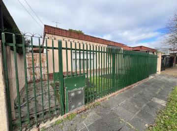 Casa · 220m² · 4 Ambientes · Venta de Casa 4 Ambientes Ituzaingo