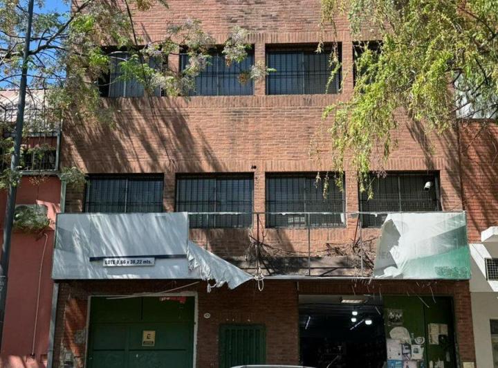 Terreno · 326m²