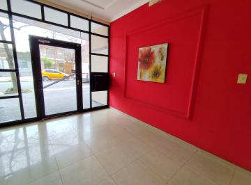 Departamento · 47m² · 2 Ambientes · Alquiler Liniers 2 Amb Semipiso Balcon Frente