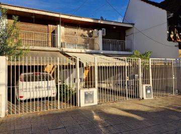 Casa · 70m² · 3 Ambientes · 1 Cochera · Duplex en Venta Olivos 3 Amb con Coch Patio Parri