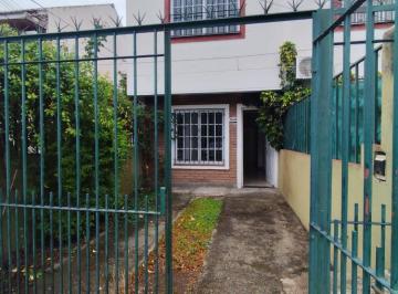 Casa · 55m² · 3 Ambientes · 1 Cochera · Venta Duplex Quilmes Apto Credito Jardin y Cochera