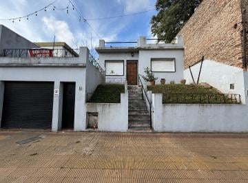 Casa · 115m² · 3 Ambientes · 2 Cocheras · Casa en Venta Campana