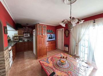 Casa · 70m² · 3 Ambientes · 1 Cochera · Casa en Venta Villa Elvira - La Plata