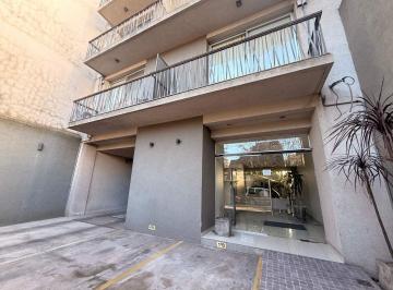Departamento · 45m² · 3 Ambientes · 1 Cochera · Venta Depto 3 Amb Berazategui Centro con Cochera