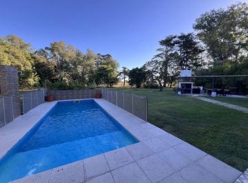 Casa · 170m² · 5 Ambientes · 3 Cocheras · Oportunidad Casa Una Planta en Sta. Catalina