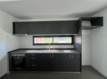 Casa · 110m² · 3 Ambientes · 2 Cocheras · Casa en Venta Lobos 2 Dorm. La Federala