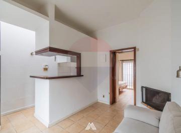 Casa · 30m² · 2 Ambientes · 1 Cochera · Alquila Casa Equipada Buceo Cochera 1 Dormitorio