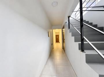 Departamento · 80m² · 2 Ambientes · 1 Cochera · Venta Departamento 2 Ambientes C/ Cochera y Jardin