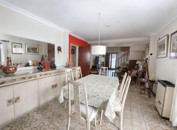 Casa · 250m² · 5 Ambientes · 2 Cocheras · Venta Chalet 5 Ambientes + Depto 2 Amb Parque Luro
