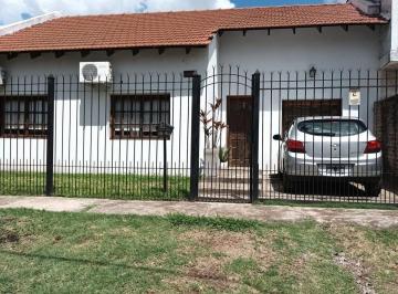 Casa · 100000m² · 4 Ambientes · 1 Cochera · Venta Casa 4 Ambientes Villa Celina