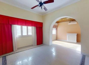PH de 3 ambientes, Monte Castro · PH 3 Ambientes C/patio en Venta en Monte Castro