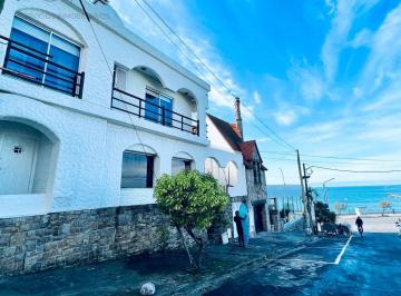 Casa · 100m² · 5 Ambientes · Casa - Playa Grande