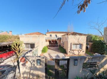 Casa · 169m² · 5 Ambientes · 4 Cocheras · Casa en Venta en Una Planta 3 Habitaciones Dependencia Pileta San Agustín