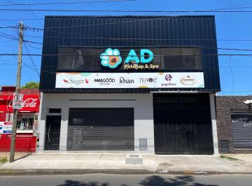 Oficina comercial · 110ha · Alquiler de Oficinas Amuebladas con Patio