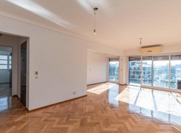 Departamento de 4 ambientes, Villa Devoto · Alquilo Semi Piso en Villa Devoto a Dos de La Plaza Arenales