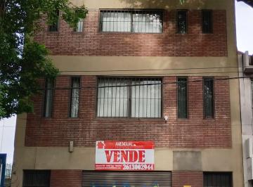 Edificio de 10 ambientes, Ciudad de Mendoza · Venta de Edificio, Centro de Mendoza a m. del Hptal Central
