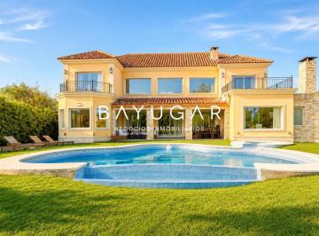Casa · 335m² · 9 Ambientes · 7 Cocheras · Venta Casa - Barrio Estancias del Pilar - 9 Ambientes