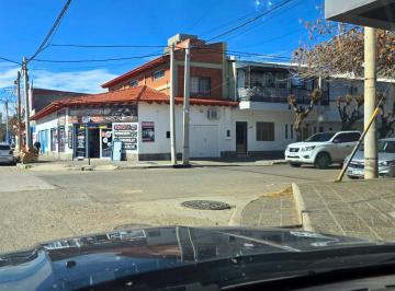 Local comercial · 200m² · 2 Ambientes · Local en Alquiler