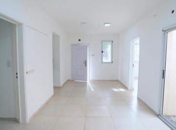 Oficina comercial · 94m² · Casa/ Oficina en Quilmes Centro Apto Vivienda