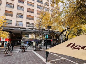 Departamento · 143m² · 3 Ambientes · 1 Cochera · Departamento en Venta Peatonal Sarmiento con Cochera