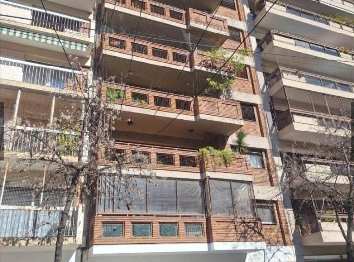 Departamento · 200m² · 5 Ambientes · 2 Cocheras