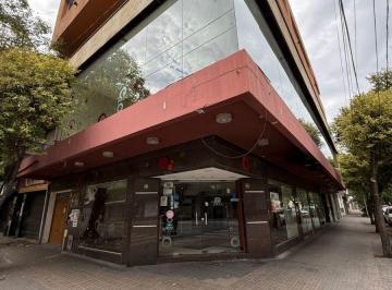 Local comercial de 5 ambientes, La Plata · Local de 680 m² Cubiertos en Alquiler en La Plata