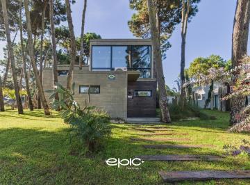 Casa · 161m² · 4 Ambientes · Casa en Venta 4 Amb en Pinamar Barrio Nayades
