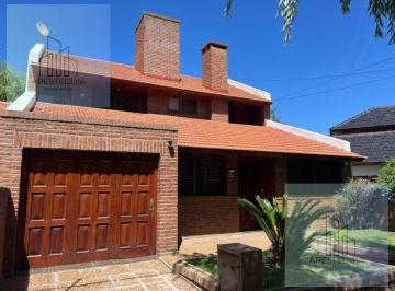Casa · 185m² · 4 Ambientes · 1 Cochera · Casa en Chascomus - Barrio San Jose