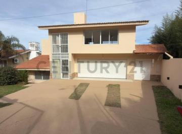 Casa · 540m² · 3 Ambientes · Casa en Venta en Villa del Lago - Carlos Paz