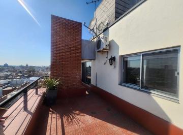 Departamento · 36m² · 2 Ambientes · Venta con Renta La Blanqueda, Penthouse, 1 Dormit