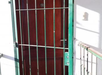 Departamento de 2 ambientes, Necochea · Vendo Depto. Zona Playa Sin Expensas a La Calle