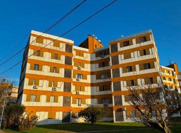 Departamento de 3 ambientes, La Plata · Departamento de 50 m² con 2 Dorm. en Alquiler en Villa Elisa