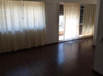 Oficina comercial · 62m² · 3 Ambientes · 1 Cochera · 3 Amb Al Frente con Cochera - Superluminoso!