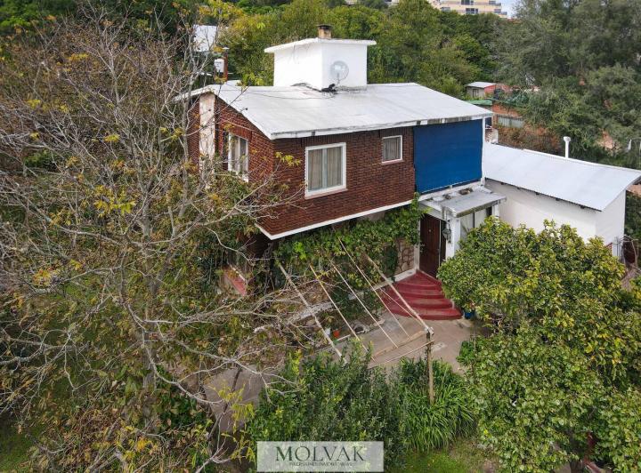 Casa · 136m² · 4 Ambientes · 1 Cochera