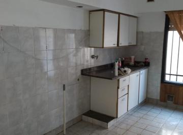 PH · 75m² · 3 Ambientes · 1 Cochera · Venta PH 3 Ambientes Lomas del Mirador con Cochera, Sin Expensas!