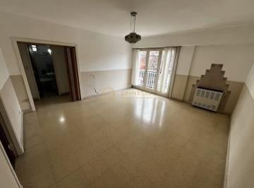 Departamento · 80m² · 3 Ambientes · Alquiler 24 Meses | Amplio Departamento de 3 Ambientes con Gran Balcon Al Frente - Chauvin