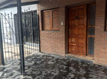 Casa de 6 ambientes, Córdoba · Se Alquila Casa 2 Dorm en Bº Arguello