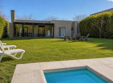 Casa · 142m² · 5 Ambientes · 2 Cocheras · Venta Casa Apta Crédito Barrio Santa Teresa Villanueva Tigre