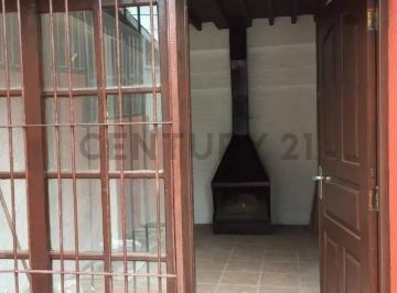 Casa · 134m² · 4 Ambientes · 1 Cochera · Corazon de Sayago /venta Hermoso PH 2 Plantas /2dorm, Cochera Yjardin Usd 108.990
