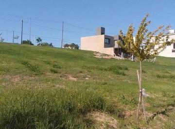 Terreno · 250m² · Vendo Lote en Balcones del Este 250 m² Apto. Duplex, y Subdivisión.