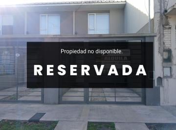 PH · 80m² · 3 Ambientes · 1 Cochera · PH en Villa Primera