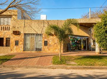 Local comercial · 91m² · 2 Ambientes · Venta Local Rioja 5400, Barrio Azcuenaga